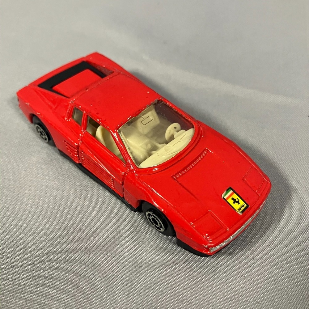 Maisto Ferrari Testarossa‎ Red 1:64 Die-Cast Car Vintage Made in China
